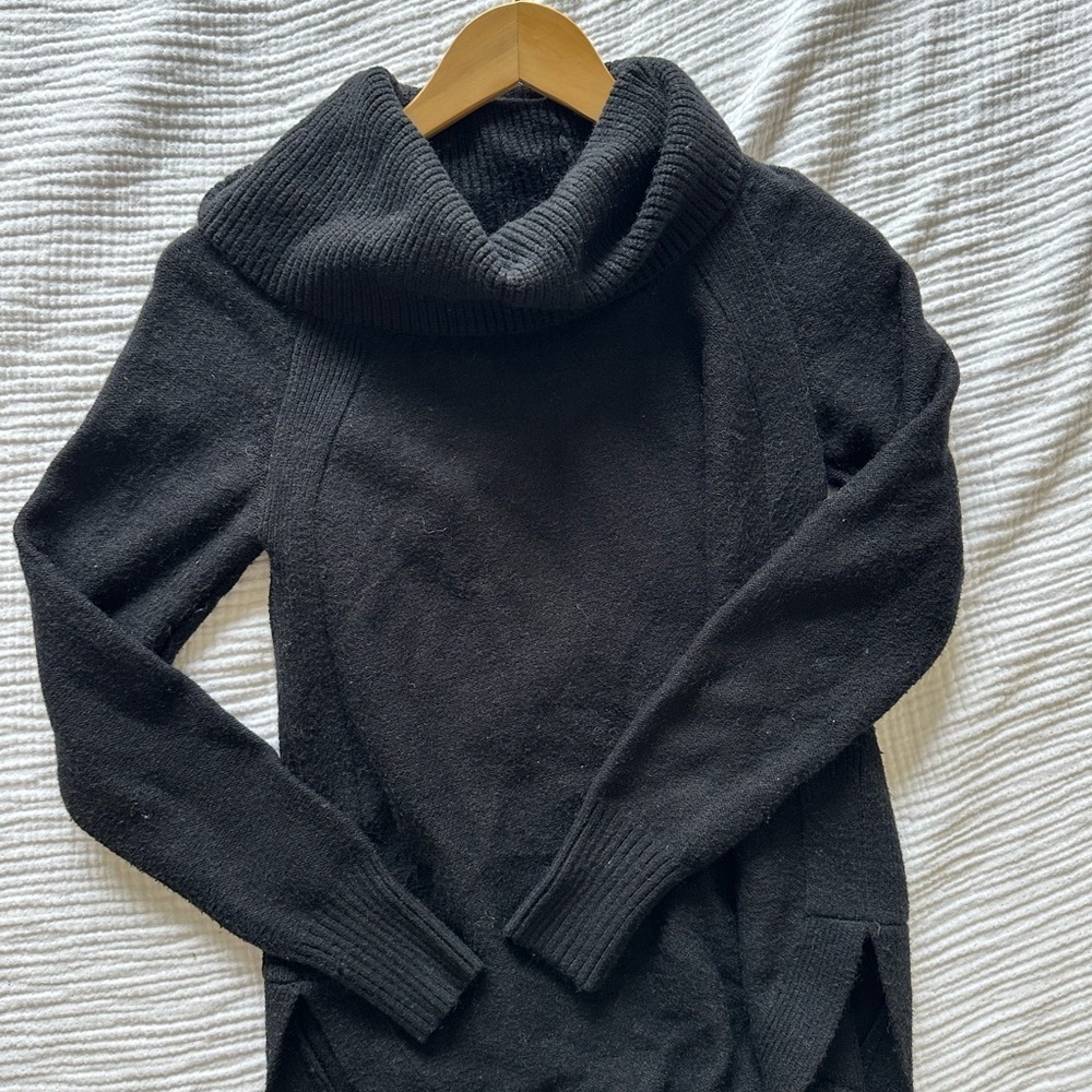 Anthropologie Cozy Black Turtleneck Sweater